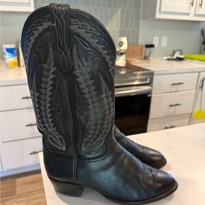 Larry Mahan Black Leather Western Cowboy Boots size 9EE Mens.